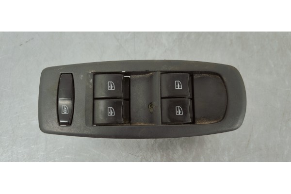 Recambio de mando elevalunas delantero izquierdo para renault koleos 2.0 dci 150 4x4 fap referencia OEM IAM 25401JY00C  