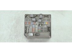 Recambio de caja reles / fusibles para renault koleos 2.0 dci 150 4x4 fap referencia OEM IAM 284B7JY00A  