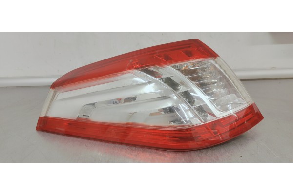 Recambio de piloto trasero izquierdo para peugeot 508 sw 1.6 hdi referencia OEM IAM   