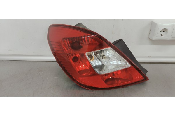 Recambio de piloto trasero izquierdo para opel corsa d 1.2 referencia OEM IAM 13269050  