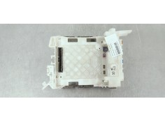 Recambio de caja reles / fusibles para toyota aygo x 1.0i 72 referencia OEM IAM 8273070011  