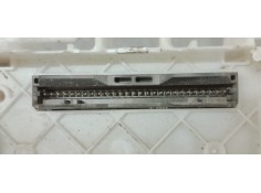 Recambio de caja reles / fusibles para toyota aygo x 1.0i 72 referencia OEM IAM 8273070011  