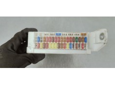 Recambio de caja reles / fusibles para toyota aygo x 1.0i 72 referencia OEM IAM 8273070011  