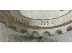 Recambio de polea arbol levas para renault megane iii sport tourer 1.5 dci referencia OEM IAM 585577  
