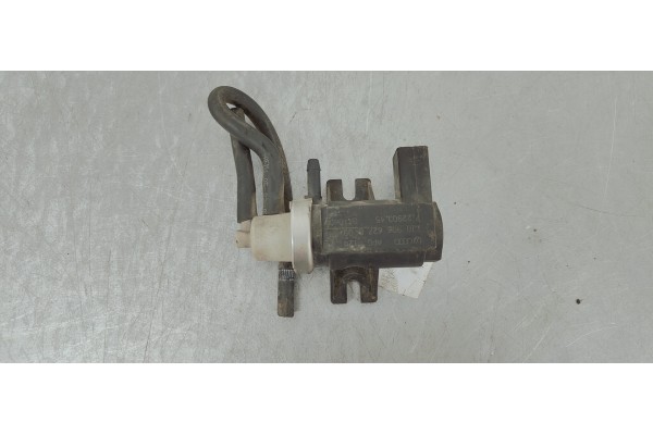 Recambio de valvula aire adicional para volkswagen golf iv berlina (1j1) 1.9 tdi referencia OEM IAM 1J0906627B  