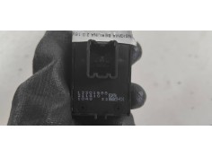 Recambio de mando elevalunas trasero izquierdo para opel insignia berlina 2.0 16v cdti referencia OEM IAM 13301888  