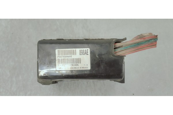 Recambio de caja reles / fusibles para jeep compass 2.0 crd referencia OEM IAM P04795898AE  