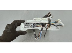 Recambio de caja reles / fusibles para toyota aygo x 1.0 i referencia OEM IAM 82730K0020  