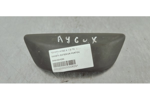 Recambio de maneta exterior porton para toyota aygo x 1.0i 72 referencia OEM IAM 848400H030  