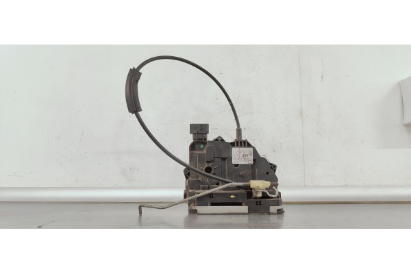 Recambio de cerradura puerta delantera derecha para opel corsa d 1.2 referencia OEM IAM 13258274  