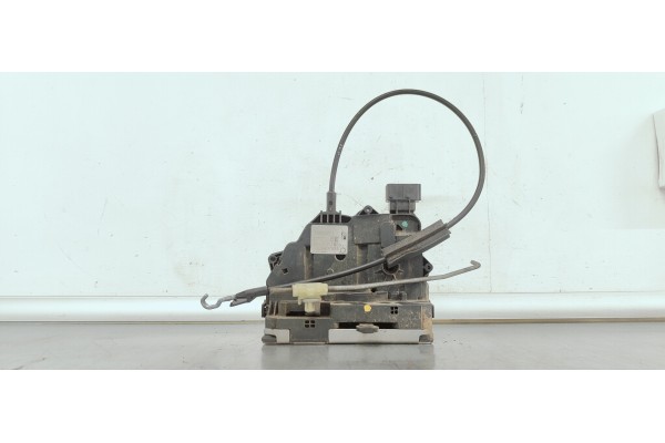 Recambio de cerradura puerta delantera izquierda para opel corsa d 1.2 referencia OEM IAM 13258271  