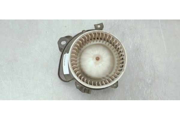 Recambio de ventilador calefaccion para opel corsa d 1.2 referencia OEM IAM 13335075  