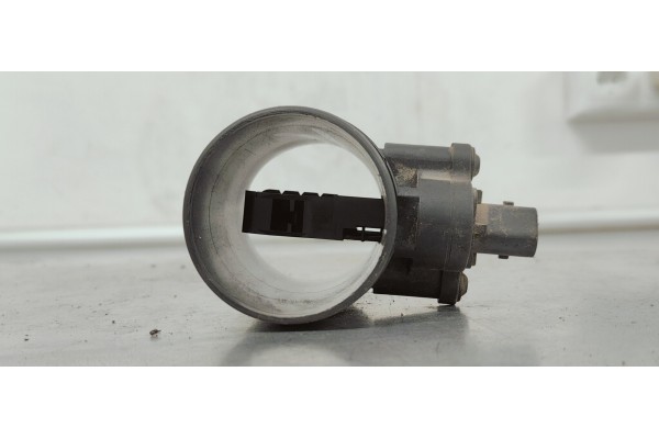 Recambio de caudalimetro para opel corsa d 1.2 referencia OEM IAM 13307079  
