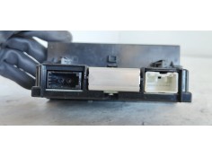 Recambio de pantalla multifuncion para volvo v50 familiar 2.0 d momentum referencia OEM IAM 30679647  