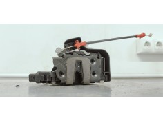 Recambio de cerradura puerta trasera izquierda para ford mondeo ber. (ca2) 2.0 tdci referencia OEM IAM 6M2AR26413BB  