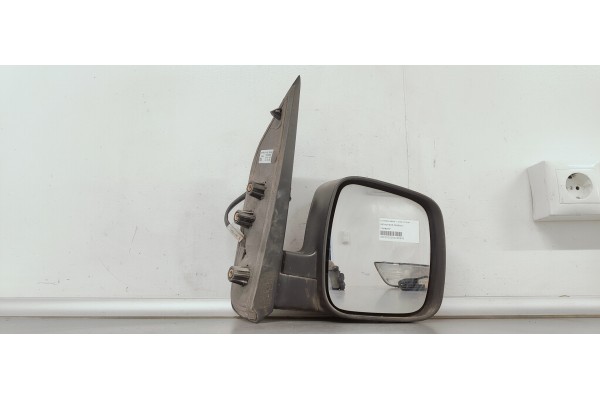 Recambio de retrovisor derecho para citroen nemo 1.3 hdi 75 fap referencia OEM IAM 735460567  