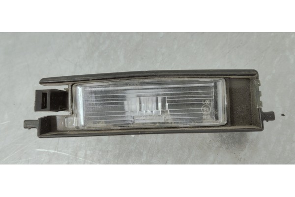 Recambio de piloto matricula para toyota aygo x 1.0 i referencia OEM IAM   