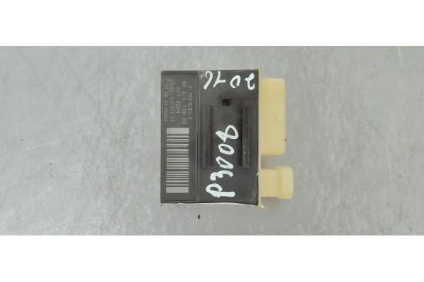 Recambio de caja precalentamiento para peugeot 3008 1.6 hdi referencia OEM IAM 9662570880  