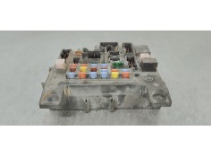 Recambio de caja reles / fusibles para citroen c-crosser 2.2 d referencia OEM IAM 8637A318  