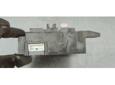 Recambio de caja reles / fusibles para citroen c-crosser 2.2 d referencia OEM IAM 8637A318  