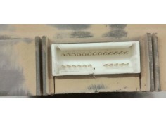 Recambio de caja reles / fusibles para citroen c-crosser 2.2 d referencia OEM IAM 8637A318  