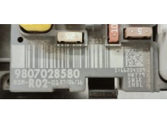 Recambio de caja reles / fusibles para peugeot 3008 1.6 hdi referencia OEM IAM 9807028580  