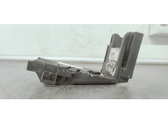 Recambio de caja reles / fusibles para peugeot 3008 1.6 hdi referencia OEM IAM 9810872780  