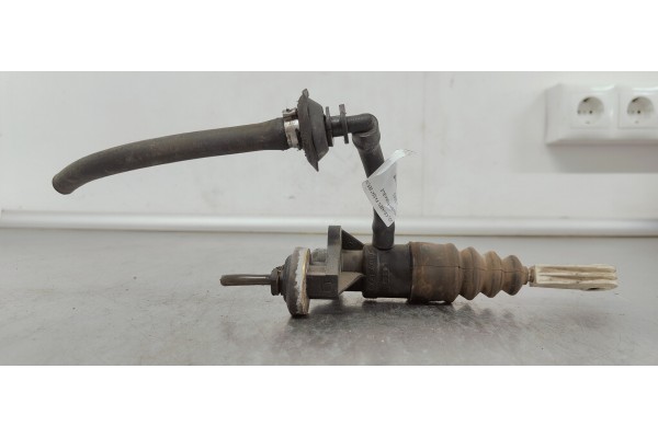 Recambio de bombin embrague para volkswagen passat berlina (3b3) 1.9tdi 130 4x4 referencia OEM IAM 8E1721401G  