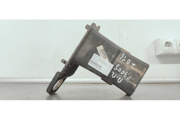 Recambio de punta chasis delantera para peugeot 3008 1.6 hdi referencia OEM IAM 9682791280  