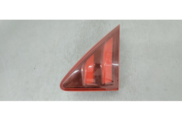 Recambio de piloto trasero derecho interior para peugeot 3008 1.6 hdi referencia OEM IAM 9805511280  