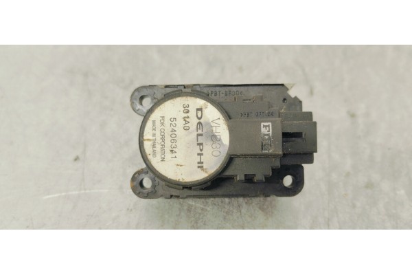 Recambio de motor apertura trampillas climatizador para opel astra h ber. edition referencia OEM IAM 52406341  