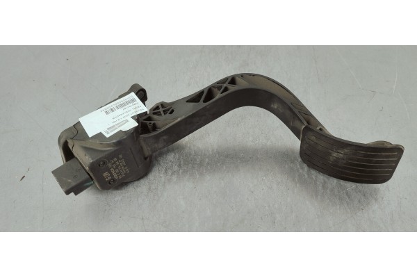 Recambio de pedal acelerador para peugeot 3008 1.6 hdi referencia OEM IAM 0280755167  