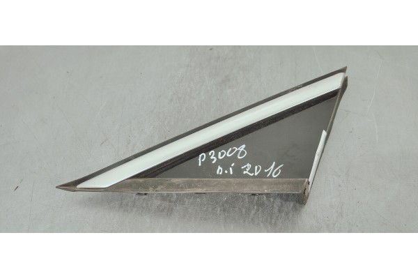 Recambio de moldura para peugeot 3008 1.6 hdi referencia OEM IAM 96842433XY  