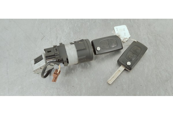 Recambio de conmutador de arranque para peugeot 3008 1.6 hdi referencia OEM IAM 9663123380  