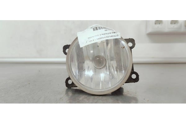 Recambio de faro antiniebla izquierdo para citroen c3 picasso 1.6 hdi referencia OEM IAM 9685425180  