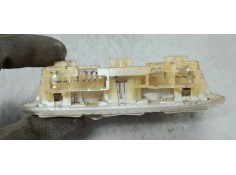 Recambio de luz interior para citroen c3 picasso 1.6 hdi referencia OEM IAM 9680713880  