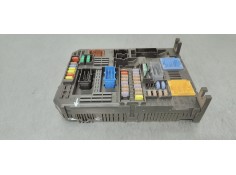 Recambio de caja reles / fusibles para citroen c4 cactus 1.5 hdi referencia OEM IAM 983070768000  