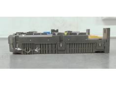 Recambio de caja reles / fusibles para citroen c4 cactus 1.5 hdi referencia OEM IAM 983070768000  
