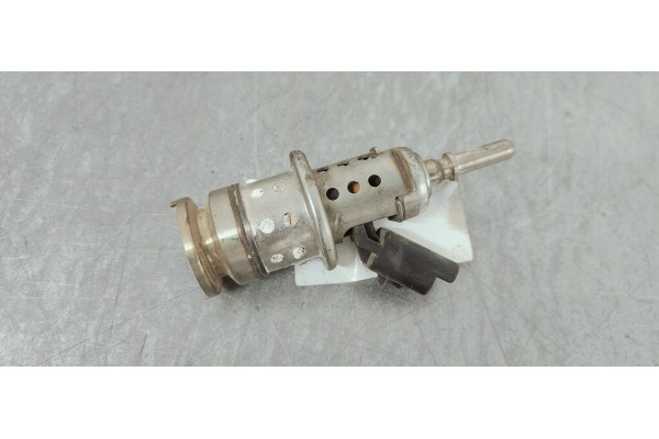 Recambio de inyector para citroen c4 cactus 1.5 hdi referencia OEM IAM 9813930180  