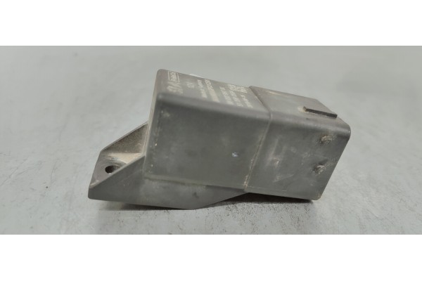 Recambio de caja precalentamiento para citroen c4 cactus 1.5 hdi referencia OEM IAM 9803299780  