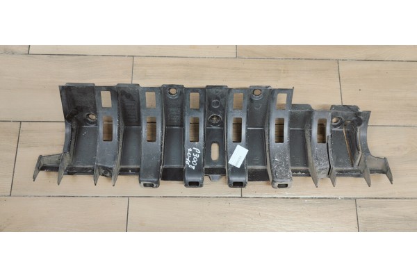 Recambio de refuerzo paragolpes trasero para peugeot 3008 1.6 hdi referencia OEM IAM 9682936080  