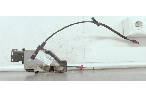Recambio de cerradura puerta trasera derecha para citroen c3 picasso 1.6 hdi referencia OEM IAM 24098158  