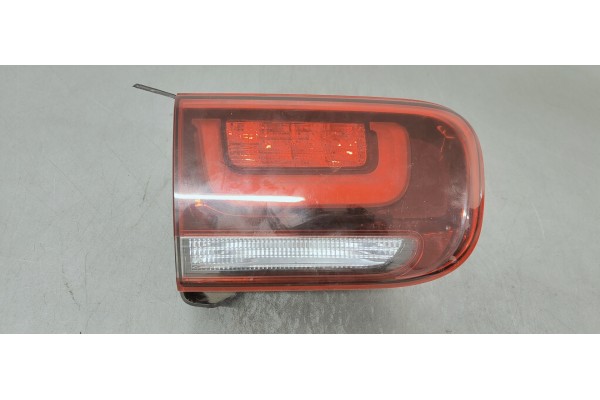 Recambio de piloto trasero izquierdo interior para citroen c4 cactus 1.5 hdi referencia OEM IAM 9821352780  