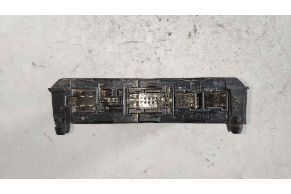 Recambio de centralita cierre para mercedes-benz clase c (w203) berlina 1.8 cat referencia OEM IAM 2038202285  