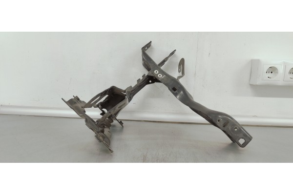 Recambio de soporte faro izquierdo para bmw serie 7 (g11/g12) 6a350000 referencia OEM IAM 7375325  