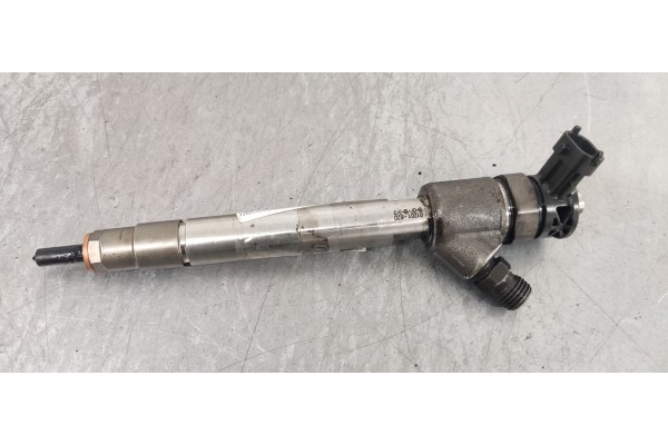 Recambio de inyector para peugeot 308 1.5 hdi 130 fap referencia OEM IAM 0445110955  