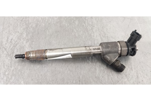 Recambio de inyector para peugeot 308 1.5 hdi 130 fap referencia OEM IAM 0445110955  