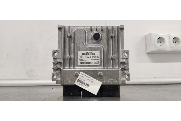 Recambio de centralita motor uce para peugeot 5008 2.0 hdi referencia OEM IAM 9667082380  