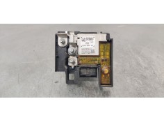 Recambio de caja reles / fusibles para peugeot 5008 2.0 hdi referencia OEM IAM 9666527580  