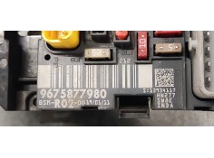 Recambio de caja reles / fusibles para peugeot 5008 2.0 hdi referencia OEM IAM 9675877980  